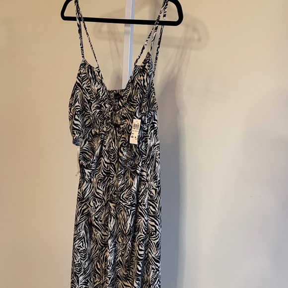 Zenobia Stylish Zebra Print Dress - Picture 9 of 9